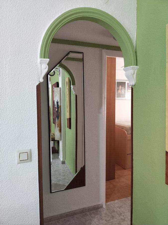 An Indian Bollywood Sevilla Experience - For Families, Couples & Business Trips מראה חיצוני תמונה