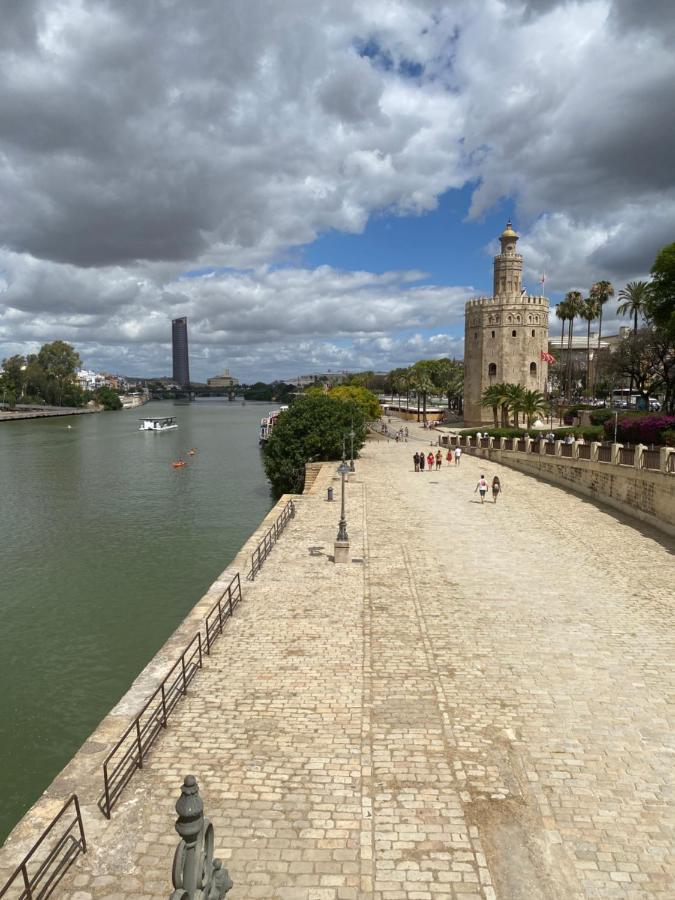 An Indian Bollywood Sevilla Experience - For Families, Couples & Business Trips מראה חיצוני תמונה